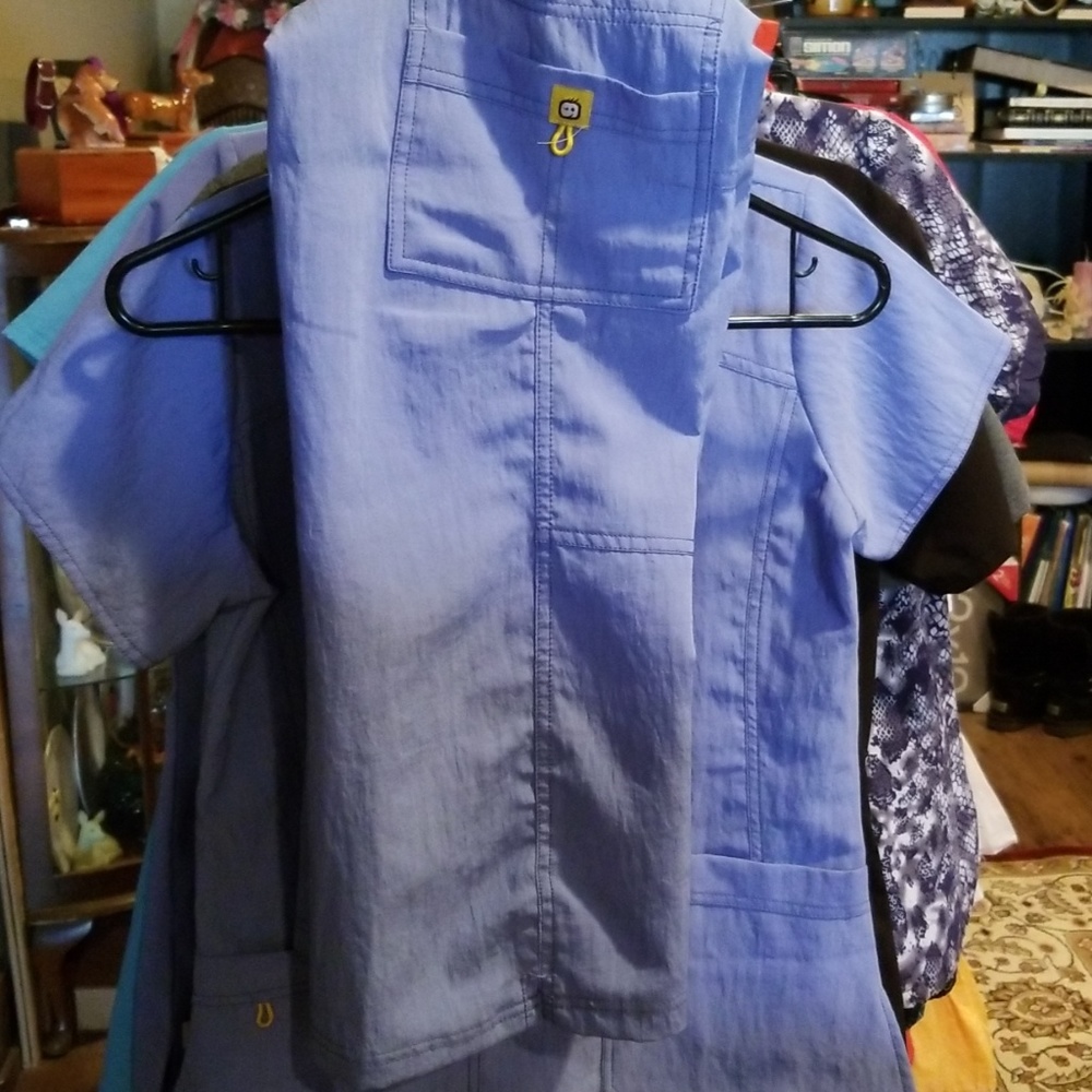 Scrub Set - Picture 6 of 8